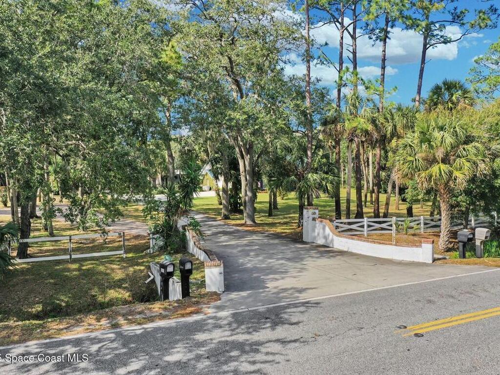 1059 N Range Road, Cocoa, FL 32926