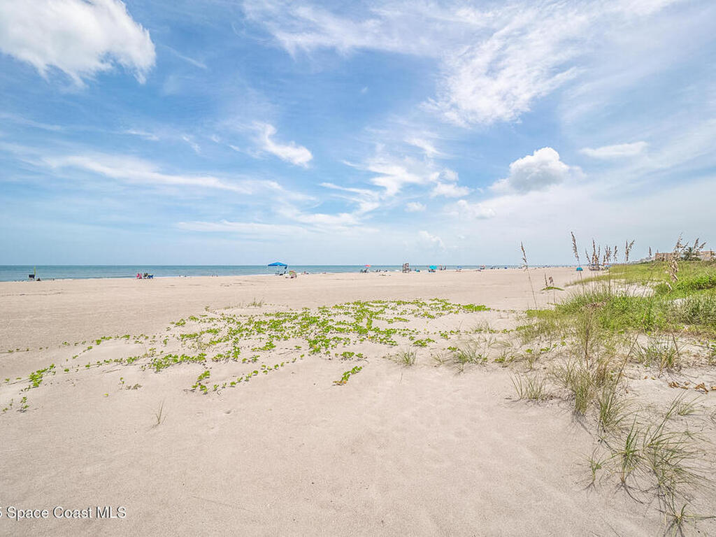 8470 Ridgewood Avenue, Cape Canaveral, FL 32920
