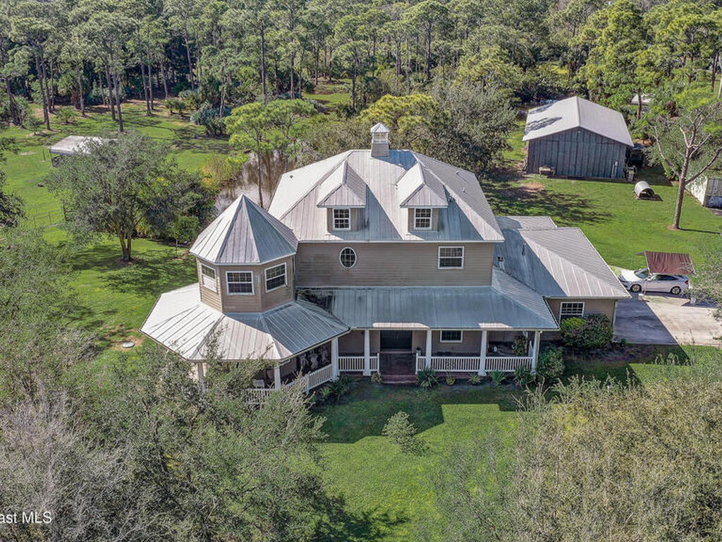 4495 Sand Point Road, Grant, FL 32949
