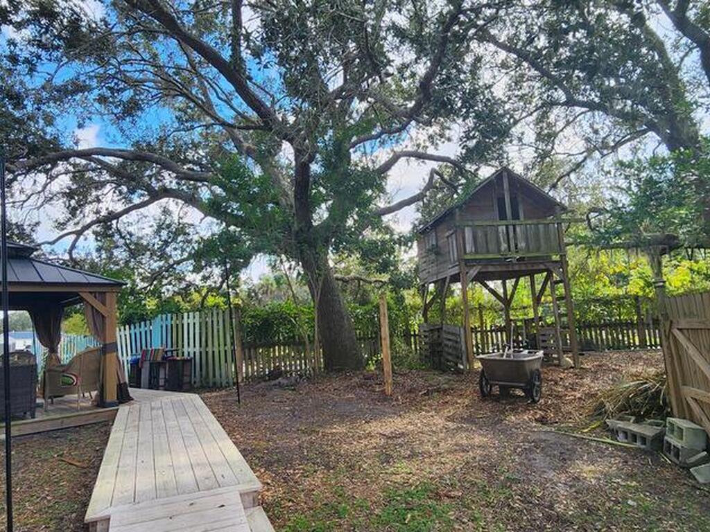 218 Flamingo Drive, Cocoa, FL 32926