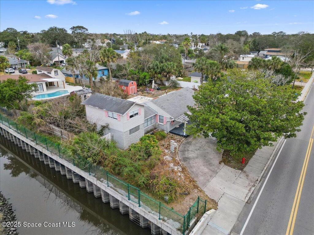 572 Seagate Avenue, Neptune Beach, FL 32266