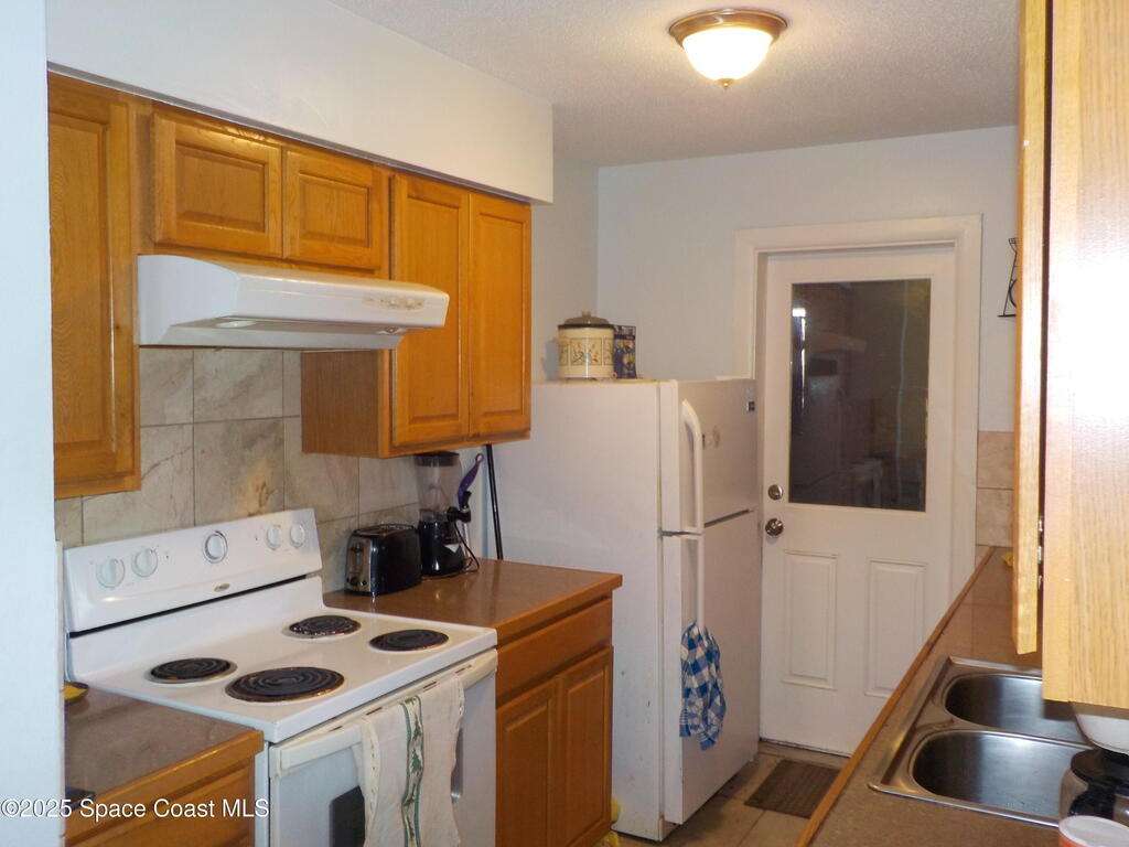 1006 Cable Lane, Palm Bay, FL 32905