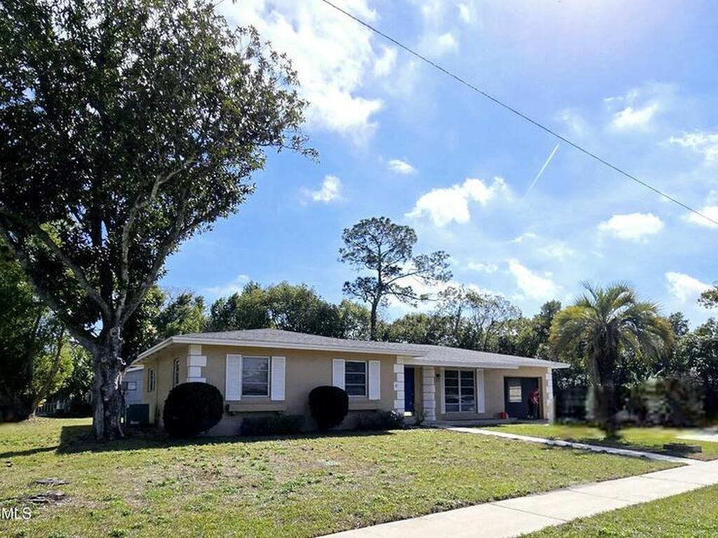1585 Providence Boulevard, Deltona, FL 32725