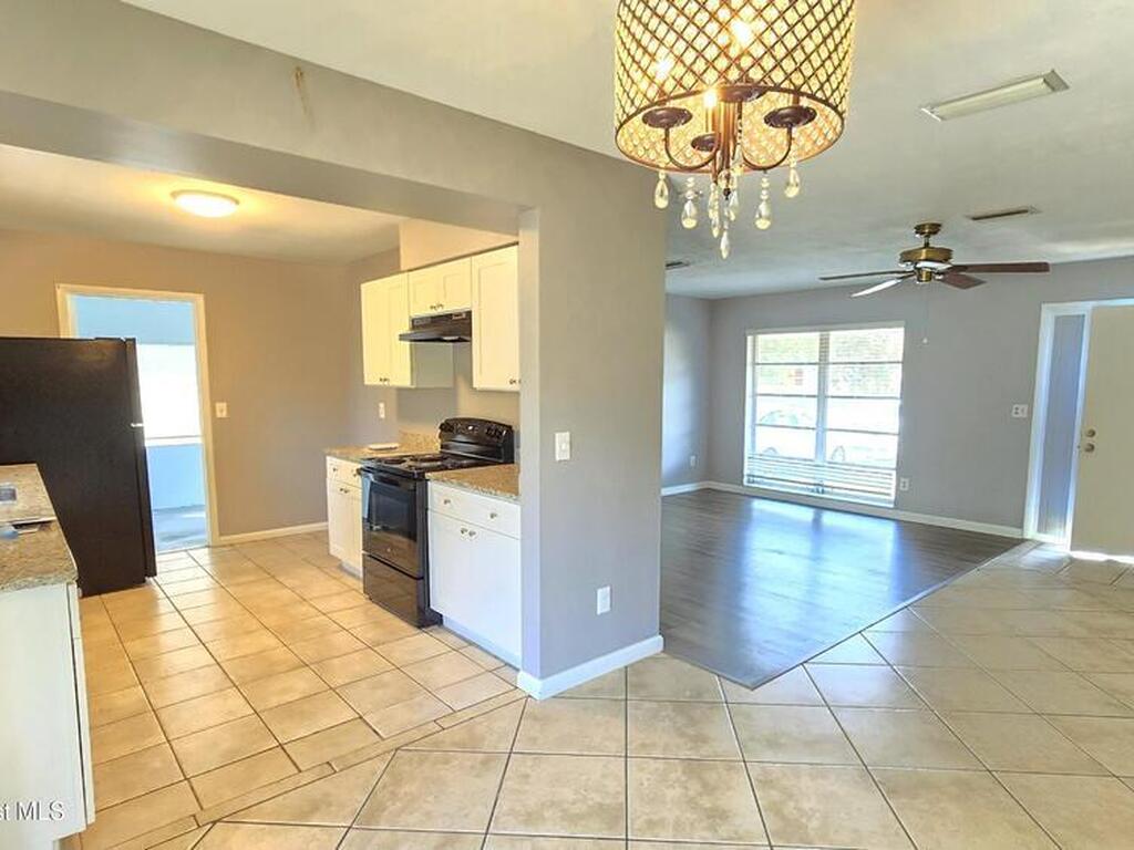 1585 Providence Boulevard, Deltona, FL 32725