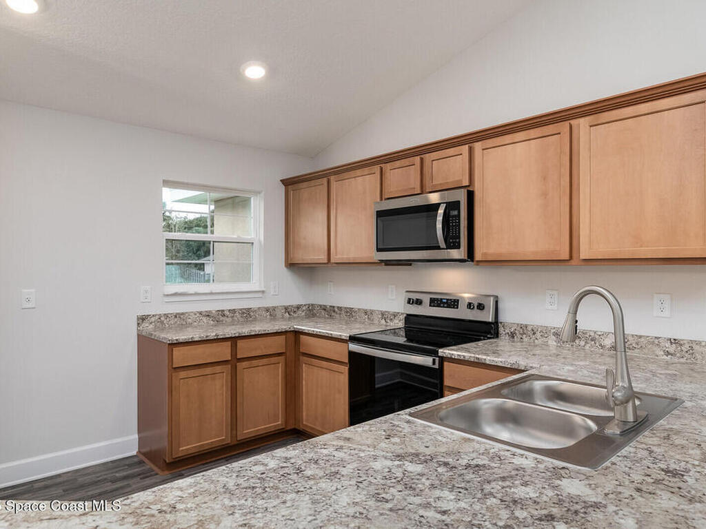 742 Tejon Avenue, Palm Bay, FL 32908