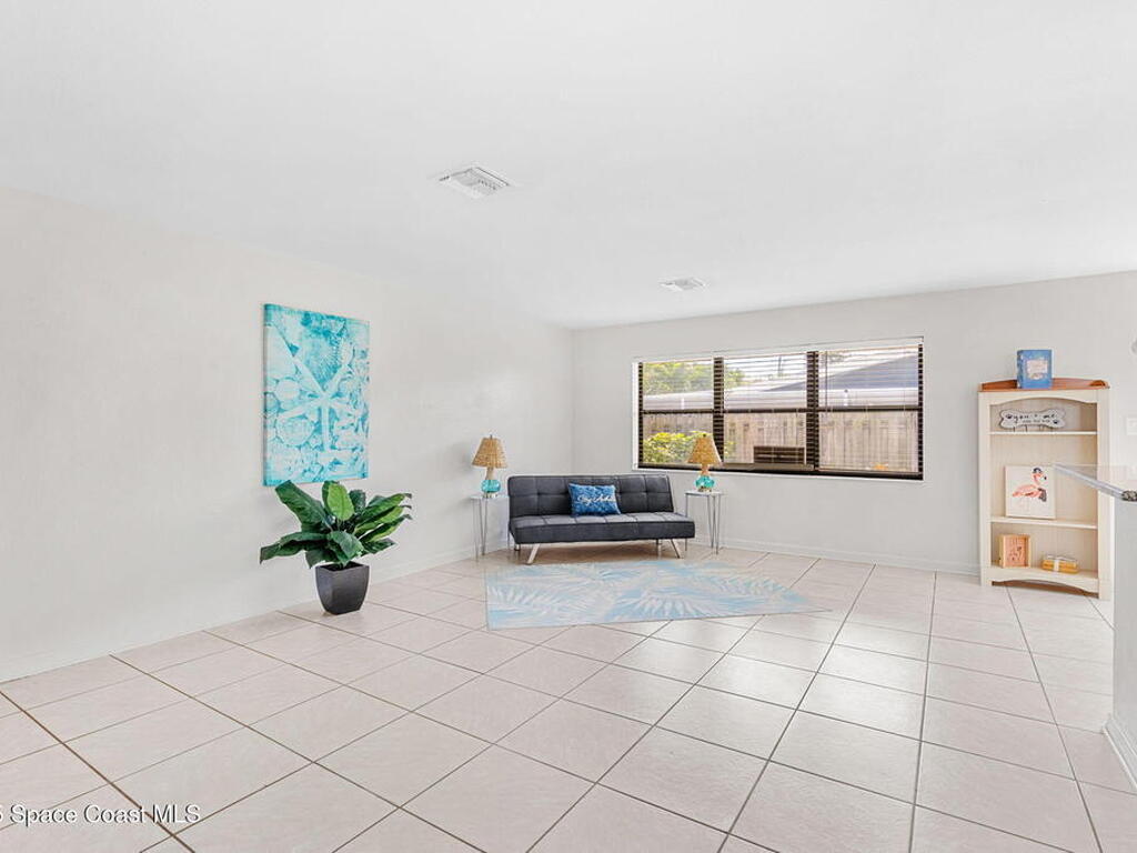 121 Poinsetta Street, Indialantic, FL 32903