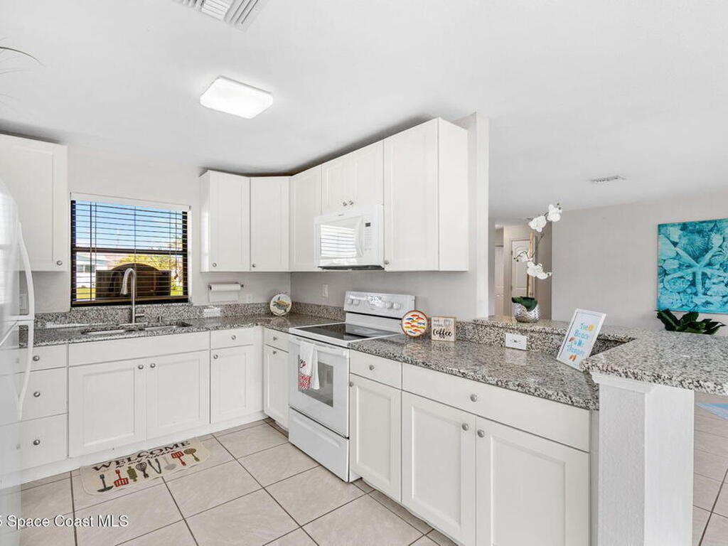 121 Poinsetta Street, Indialantic, FL 32903