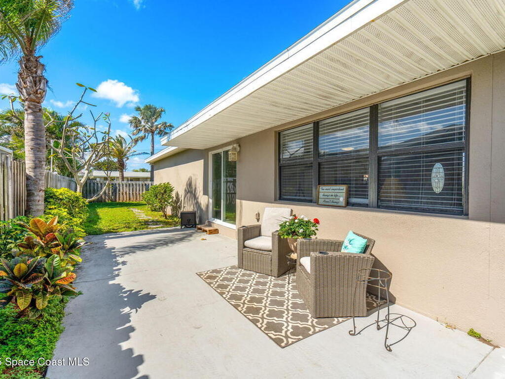 121 Poinsetta Street, Indialantic, FL 32903