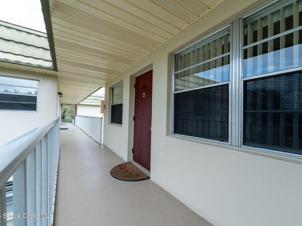 7 Vista Gardens Trail, Vero Beach, FL 32962