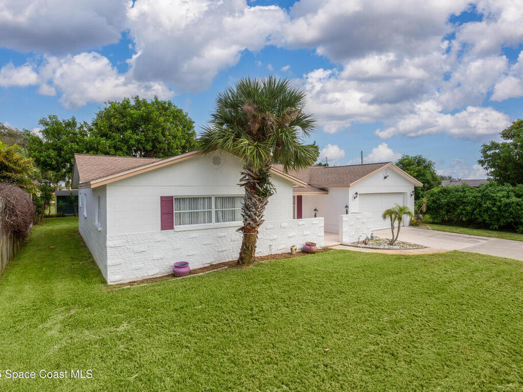 240 Catalina Isle Drive, Merritt Island, FL 32953