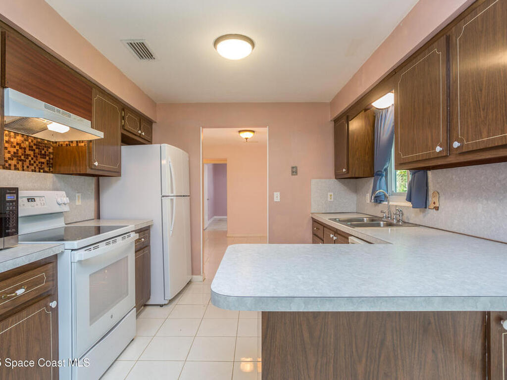 240 Catalina Isle Drive, Merritt Island, FL 32953