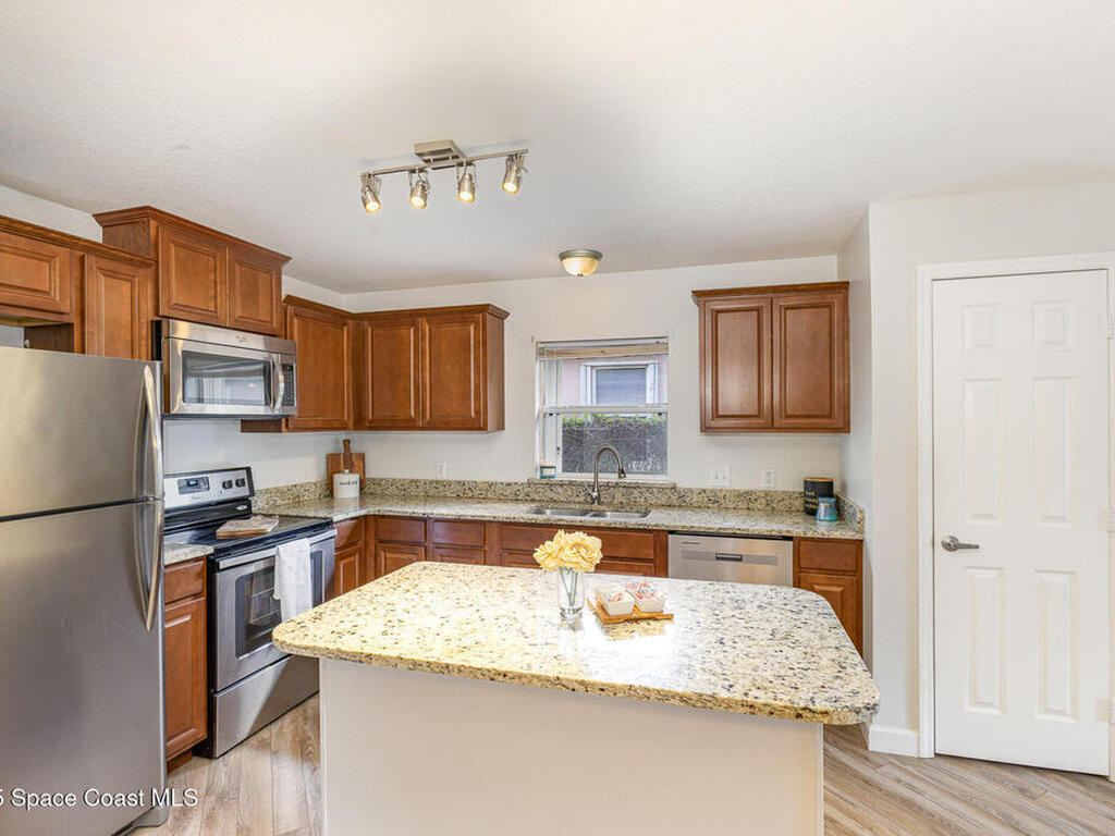 2325 Wood Street, Melbourne, FL 32904