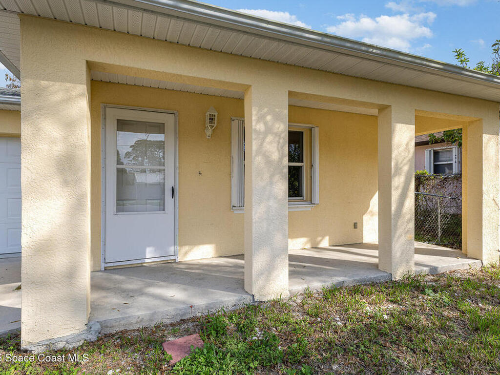 2325 Wood Street, Melbourne, FL 32904