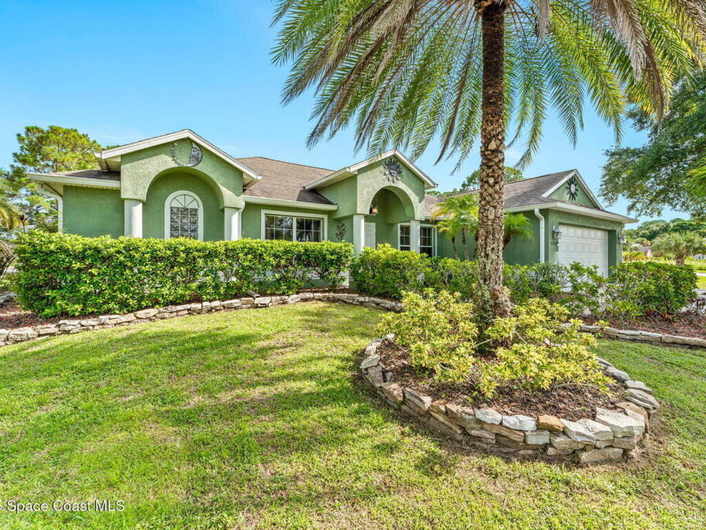 899 Sanford Street, Palm Bay, FL 32908