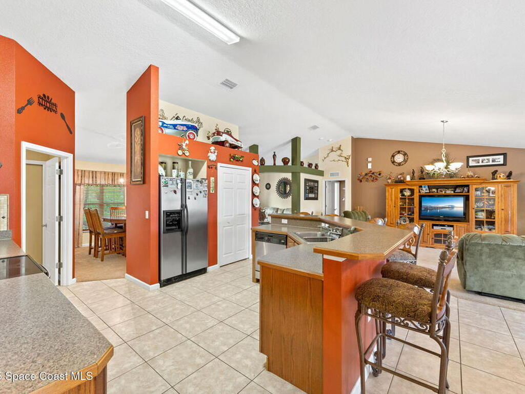 899 Sanford Street, Palm Bay, FL 32908