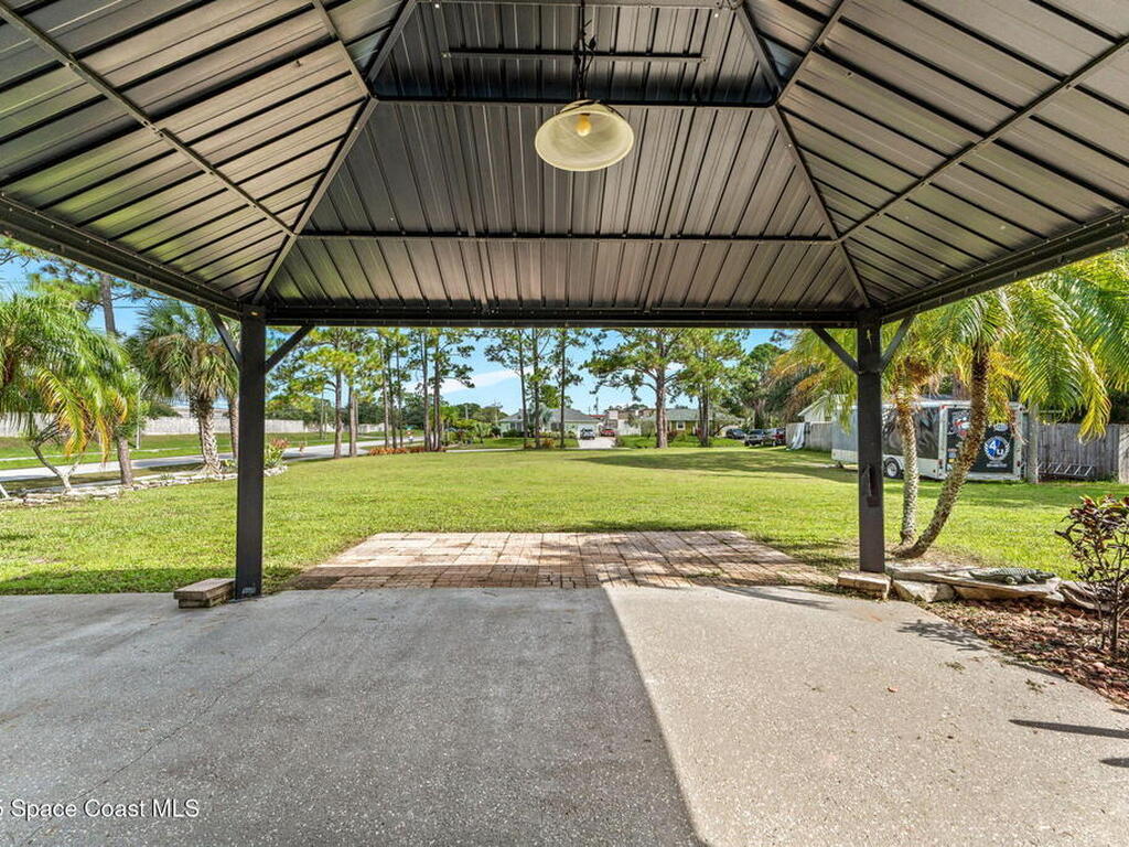 899 Sanford Street, Palm Bay, FL 32908