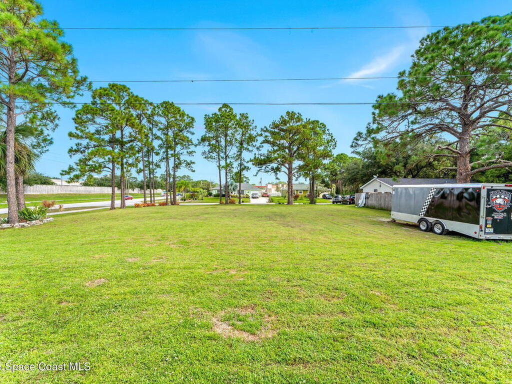 899 Sanford Street, Palm Bay, FL 32908