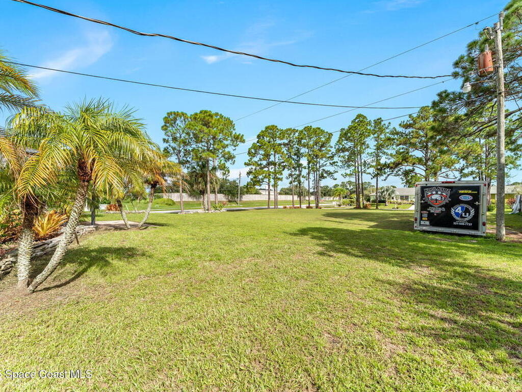 899 Sanford Street, Palm Bay, FL 32908