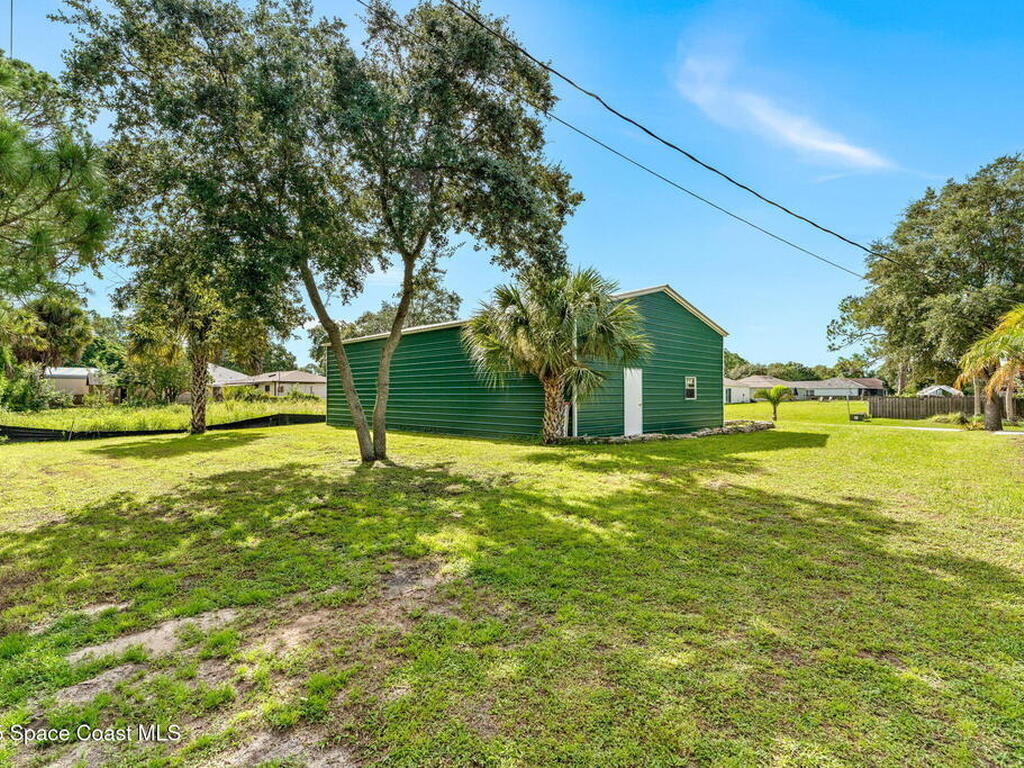 899 Sanford Street, Palm Bay, FL 32908