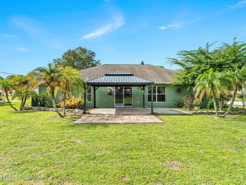 899 Sanford Street, Palm Bay, FL 32908