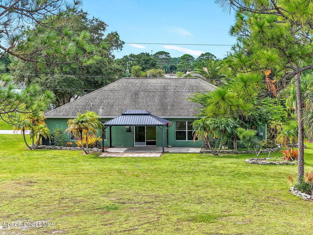899 Sanford Street, Palm Bay, FL 32908