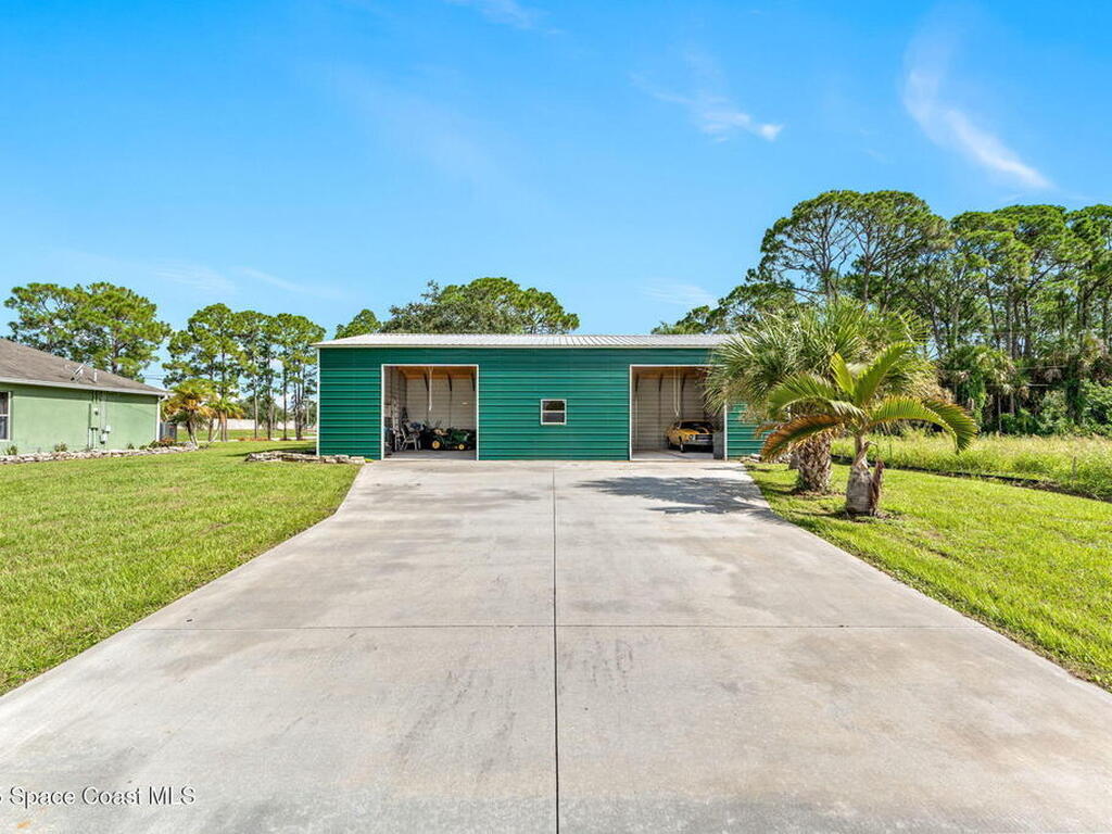 899 Sanford Street, Palm Bay, FL 32908