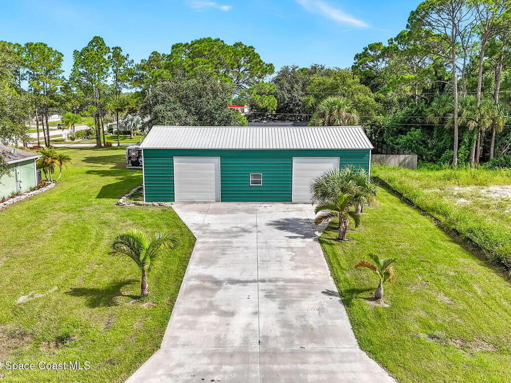 899 Sanford Street, Palm Bay, FL 32908