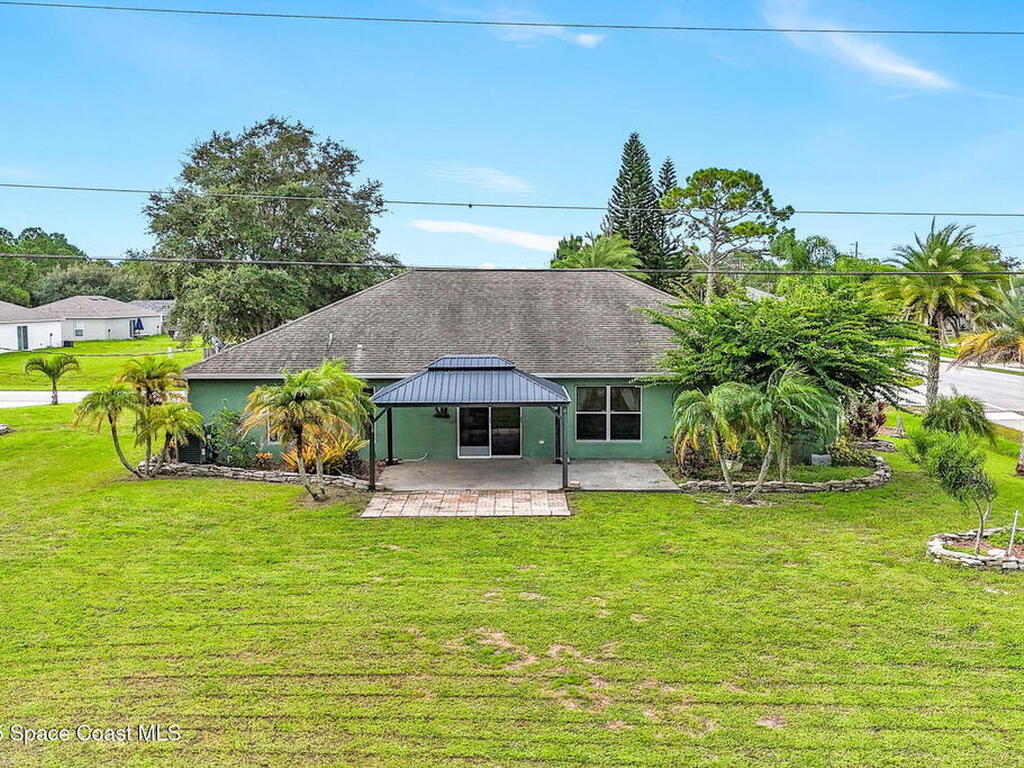 899 Sanford Street, Palm Bay, FL 32908