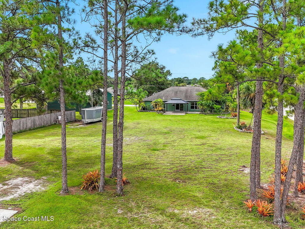899 Sanford Street, Palm Bay, FL 32908