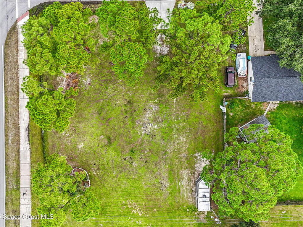 899 Sanford Street, Palm Bay, FL 32908