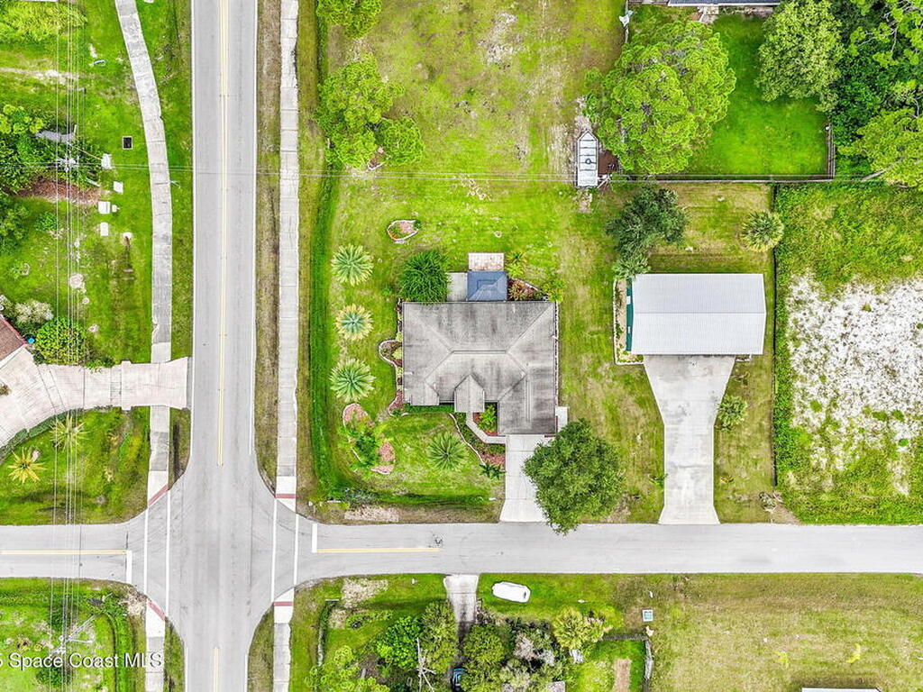 899 Sanford Street, Palm Bay, FL 32908