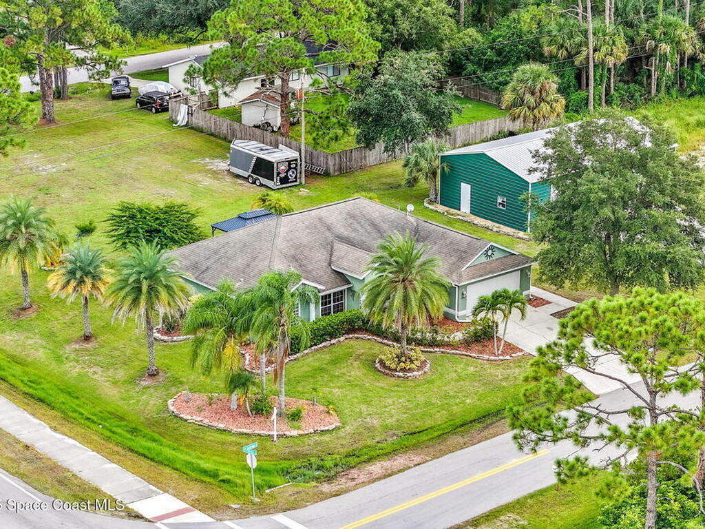 899 Sanford Street, Palm Bay, FL 32908
