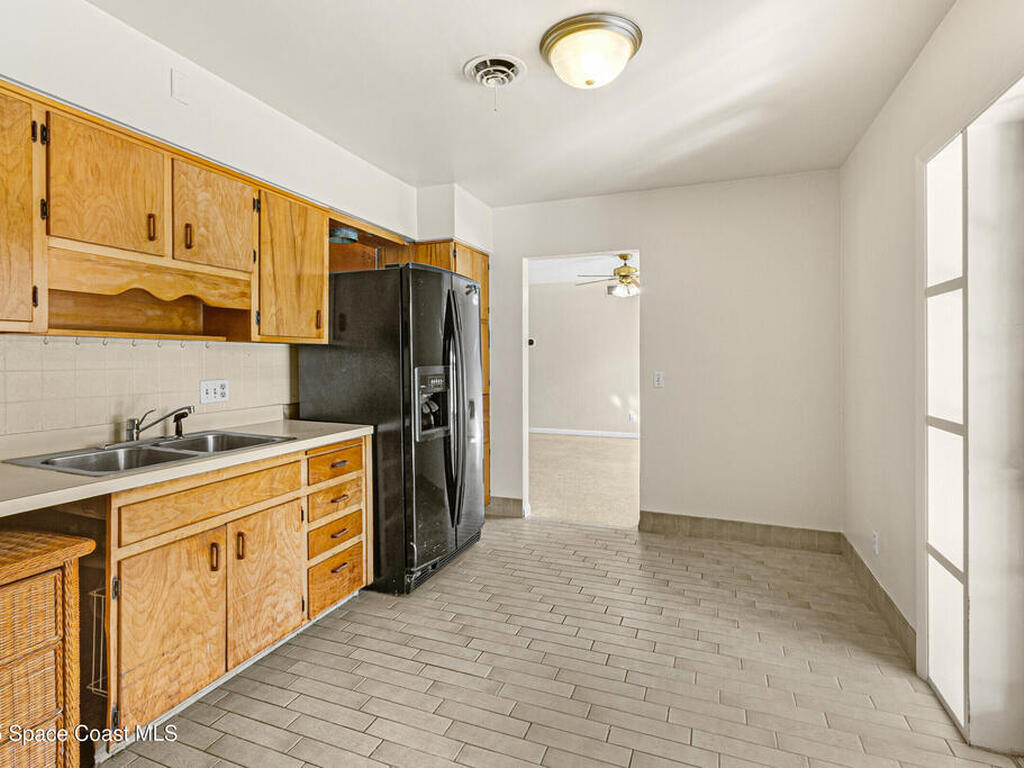 292 E Laila Drive, Melbourne, FL 32904
