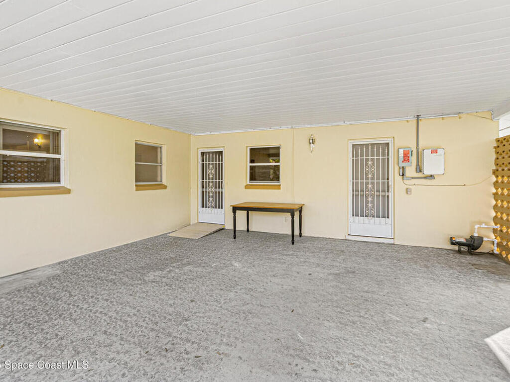 292 E Laila Drive, Melbourne, FL 32904
