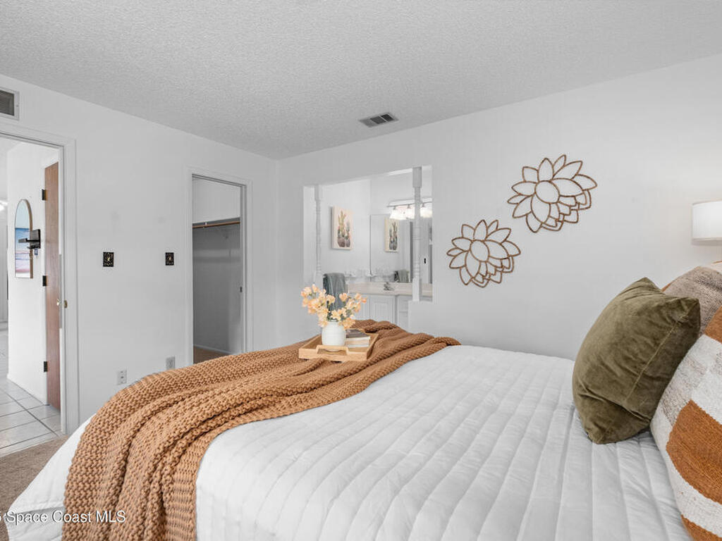 172 E Haven Drive, Melbourne, FL 32904