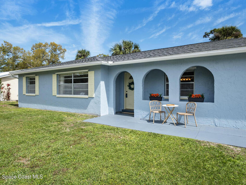 172 E Haven Drive, Melbourne, FL 32904