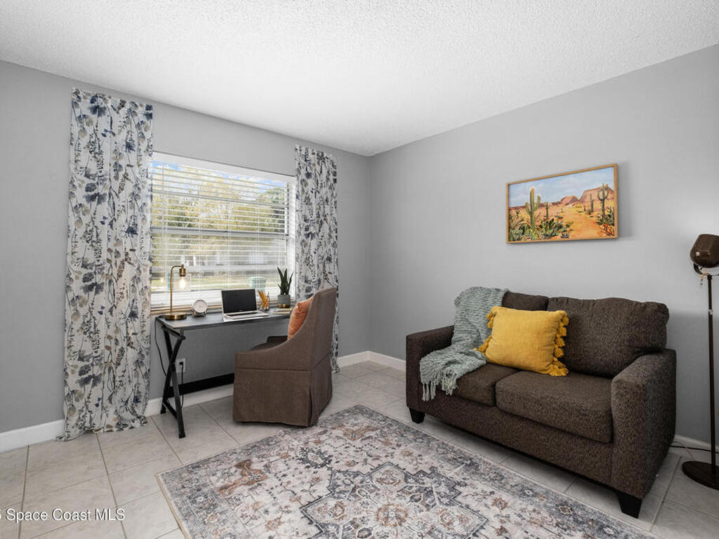 172 E Haven Drive, Melbourne, FL 32904