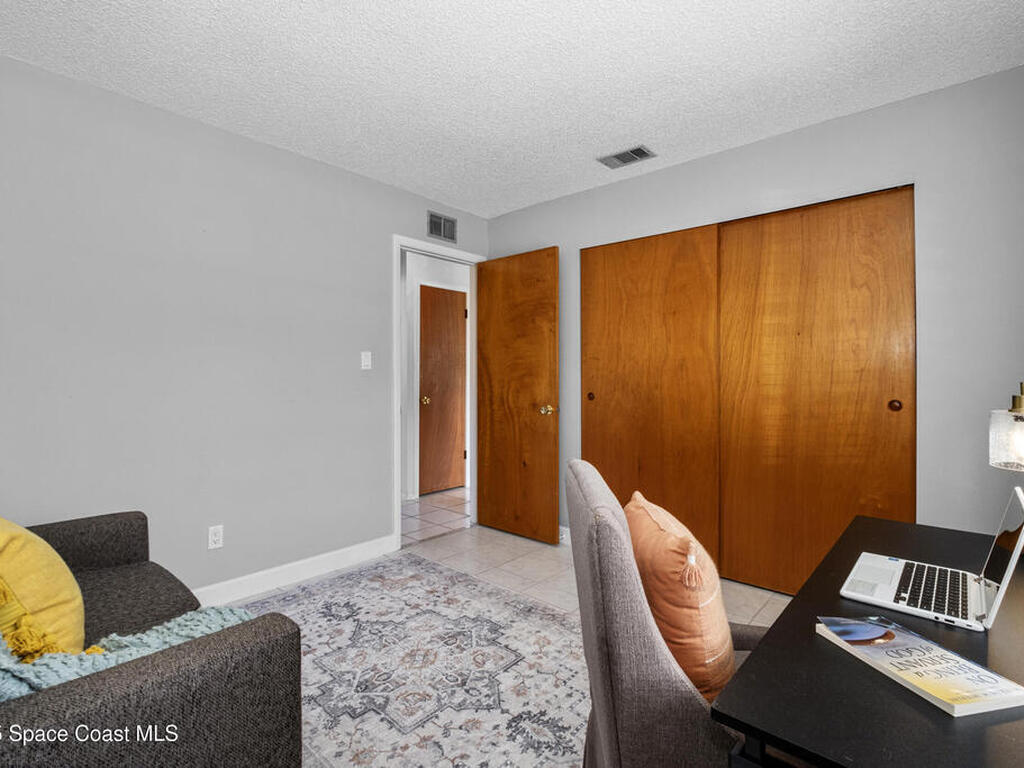 172 E Haven Drive, Melbourne, FL 32904
