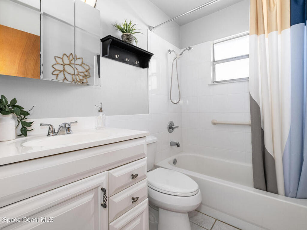 172 E Haven Drive, Melbourne, FL 32904