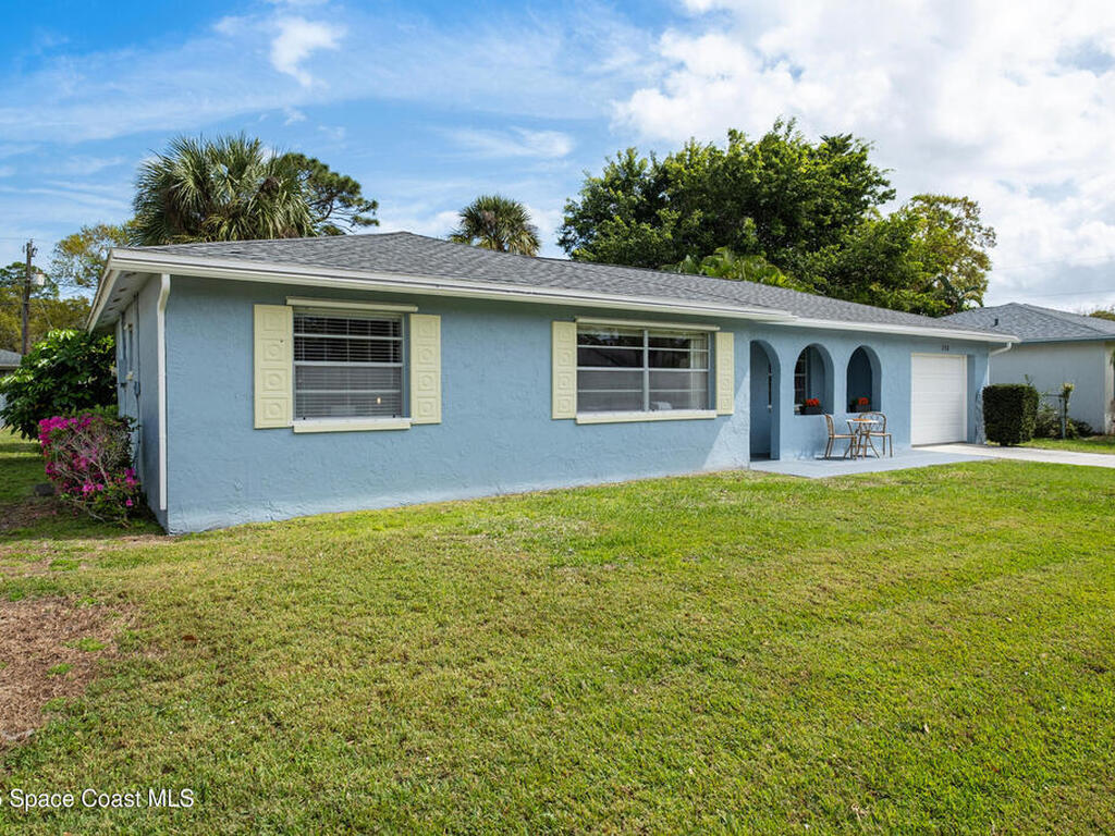 172 E Haven Drive, Melbourne, FL 32904