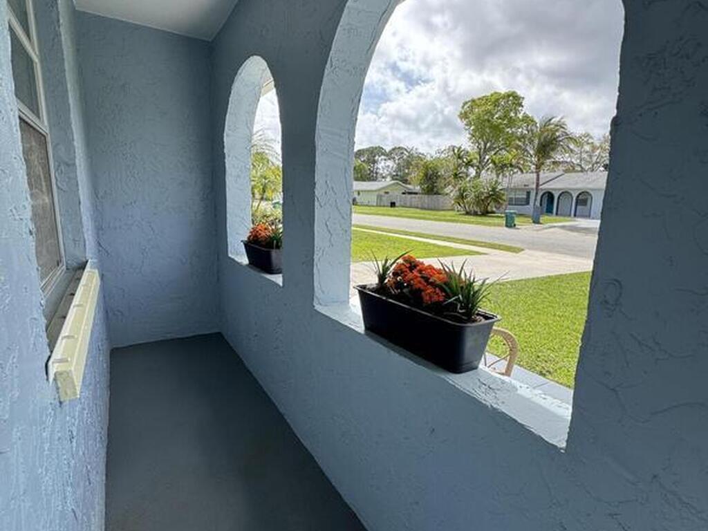 172 E Haven Drive, Melbourne, FL 32904