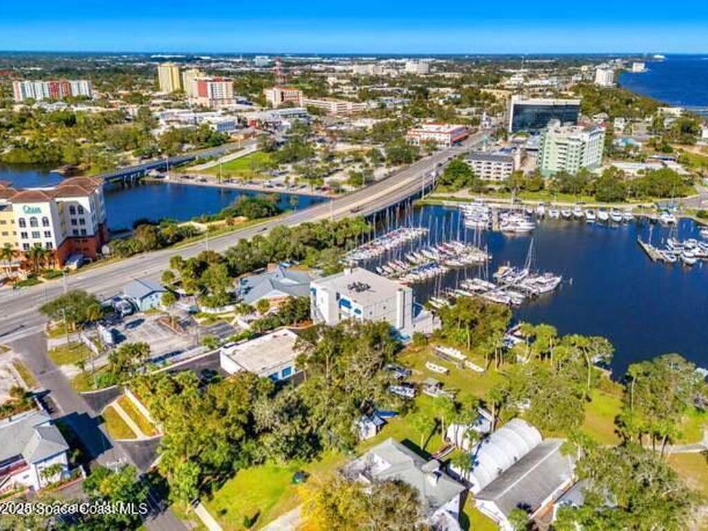 172 E Haven Drive, Melbourne, FL 32904