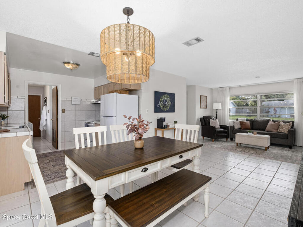 172 E Haven Drive, Melbourne, FL 32904