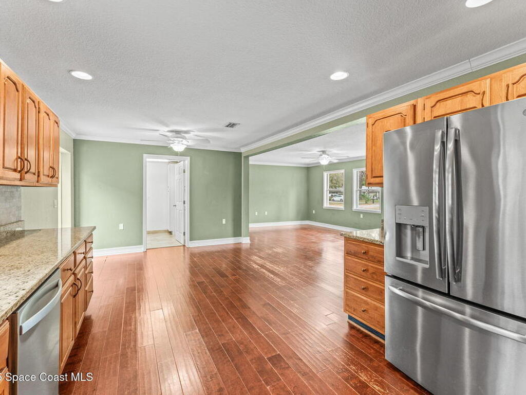 515 N Division Street, Oviedo, FL 32765