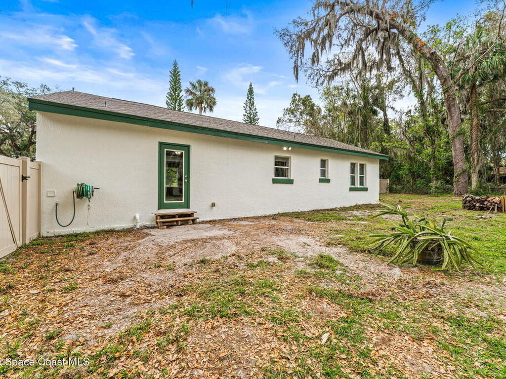515 N Division Street, Oviedo, FL 32765