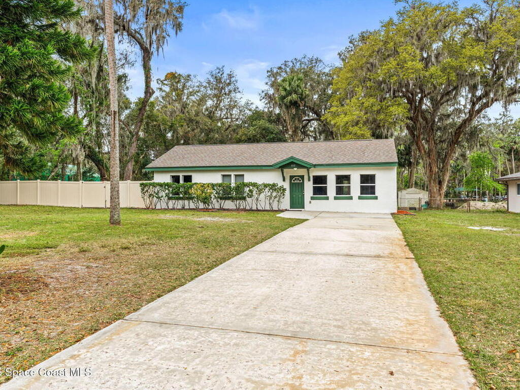 515 N Division Street, Oviedo, FL 32765