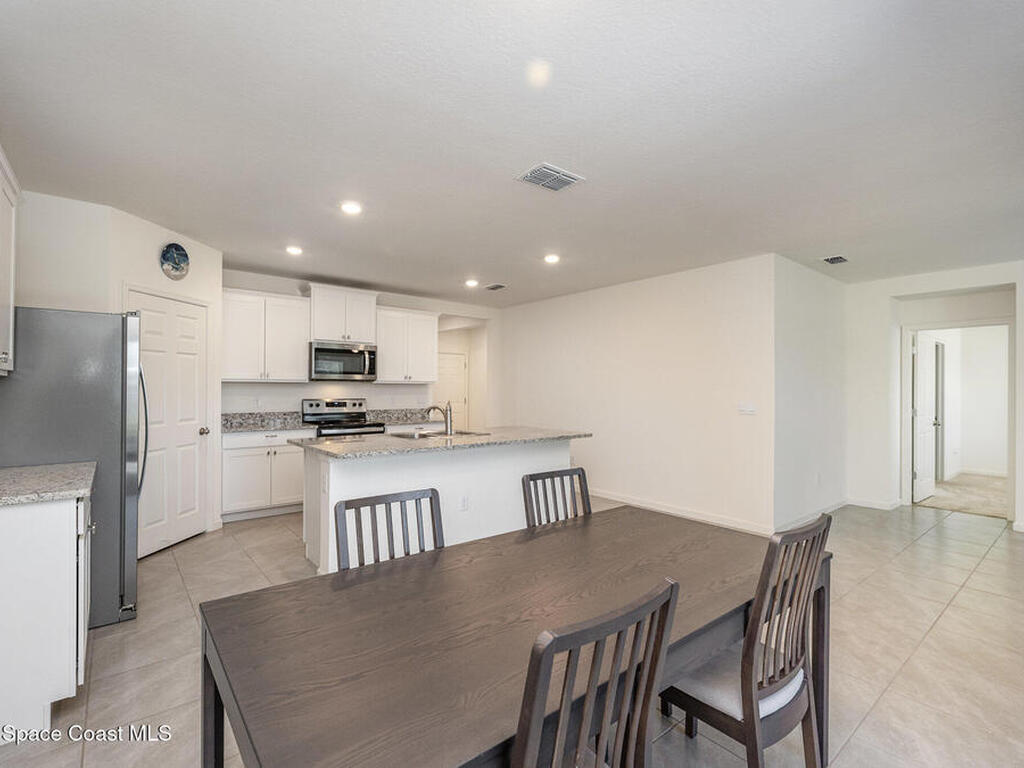 7416 Amethyst Avenue, Grant-Valkaria, FL 32949