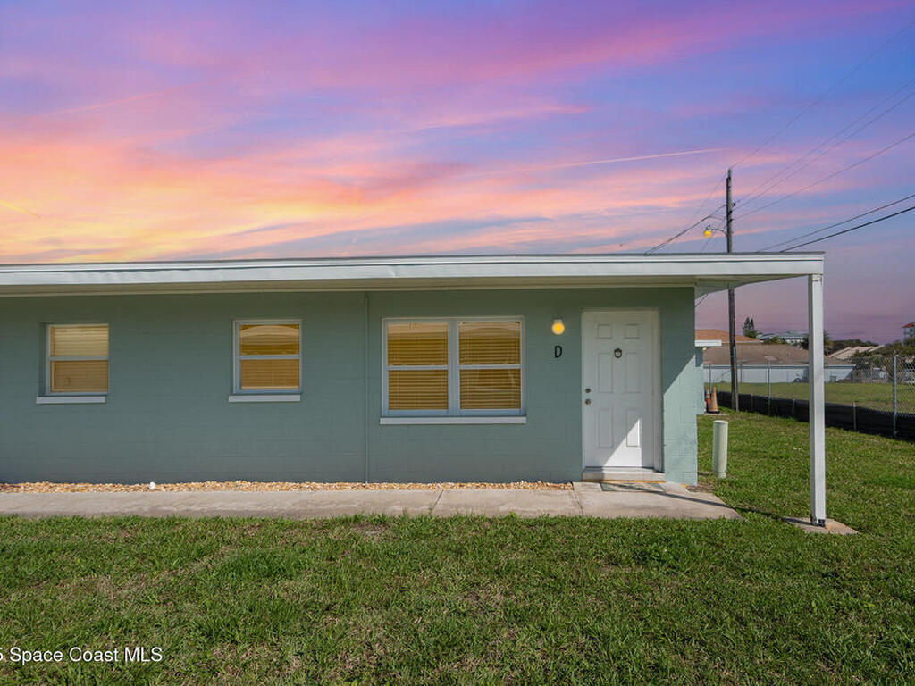 123 Roosevelt Avenue, Cocoa Beach, FL 32931