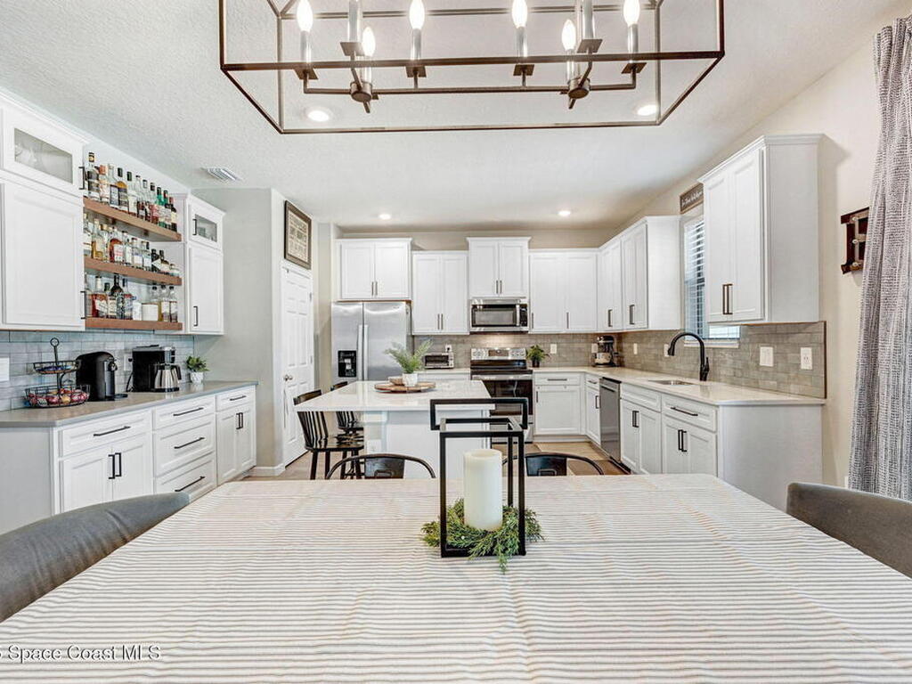 4237 Broomsedge Circle, West Melbourne, FL 32904
