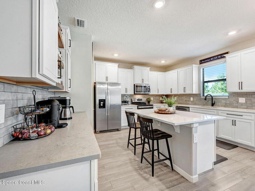 4237 Broomsedge Circle, West Melbourne, FL 32904